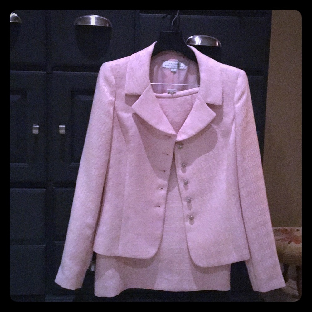 Tahari 2 piece suit Pale Pink